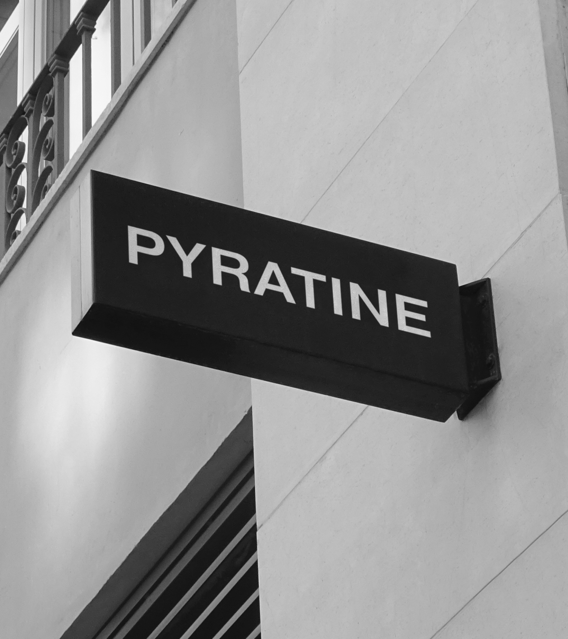 heels-make-deals-pyratine-logo-5