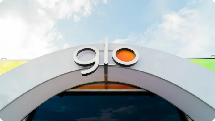 heels-make-deals-brand-sheets-glo