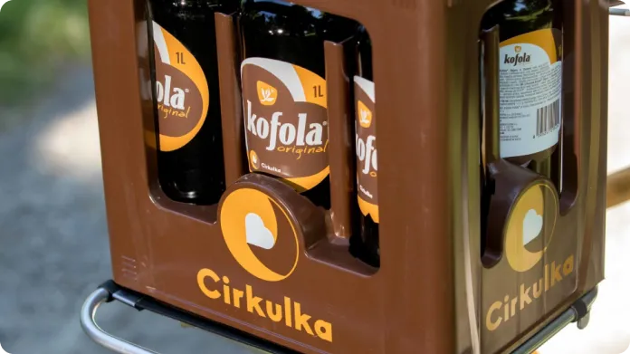 heels-make-deals-brand-sheets-kofola