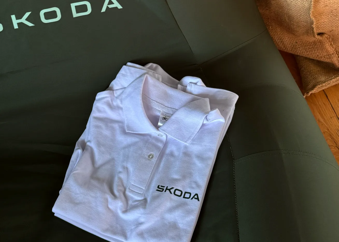heels-make-deals-skoda-lavrs-market-activation-5