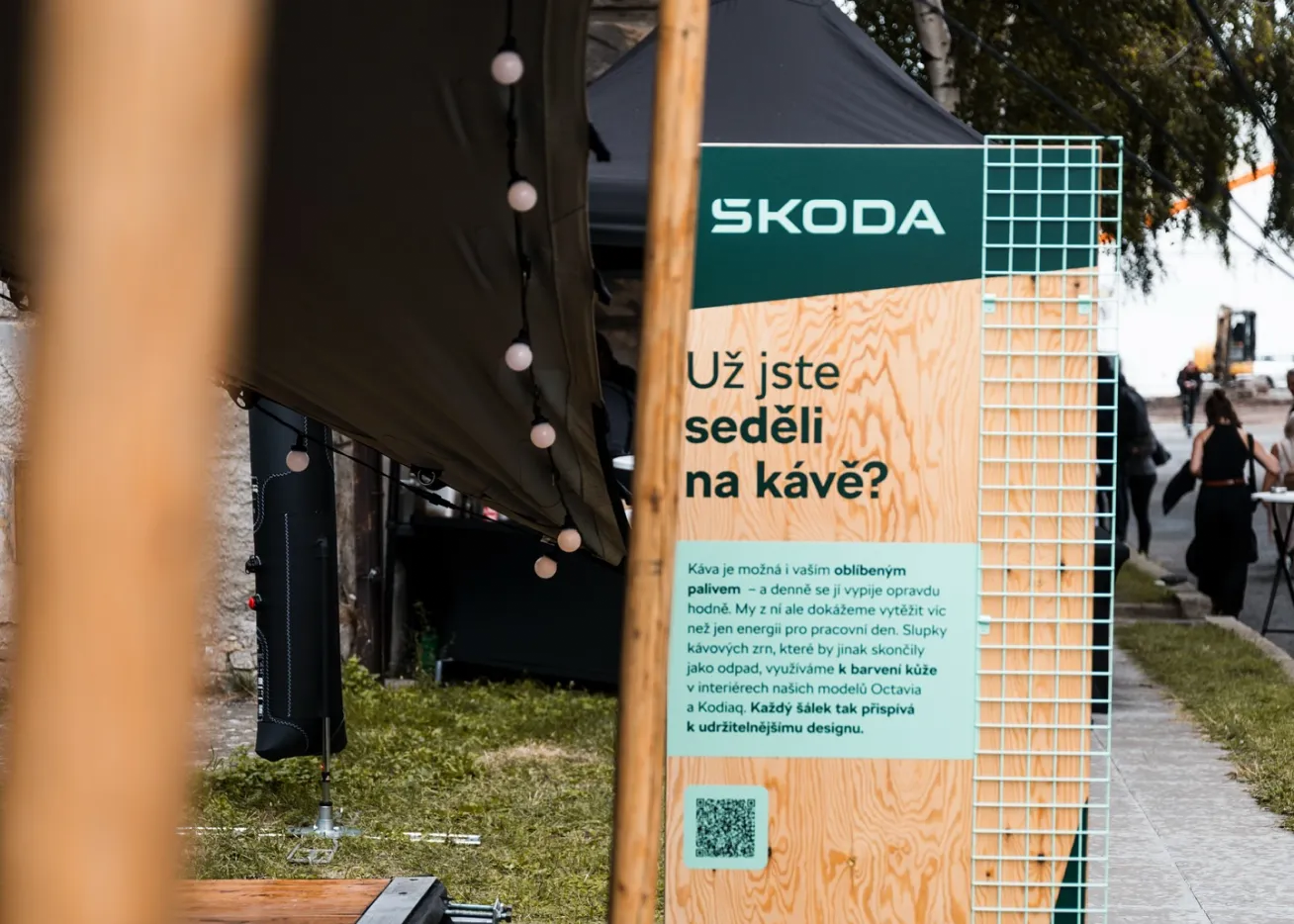 heels-make-deals-skoda-lavrs-market-activation-6